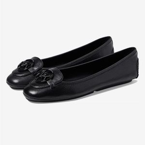 Classic Michael Kors Lillie Moc , black size 7